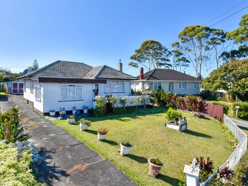4 Bolton Place, Otara, Auckland - Carousel 1