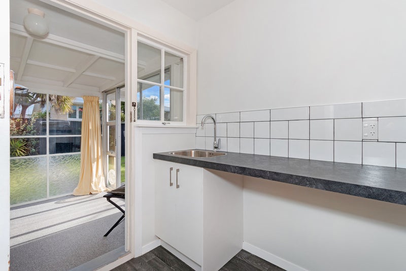 281 Avonhead Road, Avonhead, Christchurch - Carousel 12