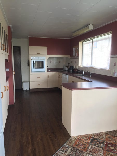 67 Wakefield Street, Westport, Westport - Carousel 2