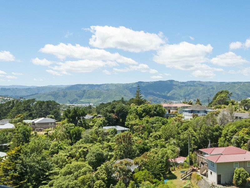 6 Park Grove, Belmont, Lower Hutt - Carousel 2