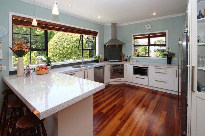 11 Gordon Street, Jervoistown, Napier - Carousel 2