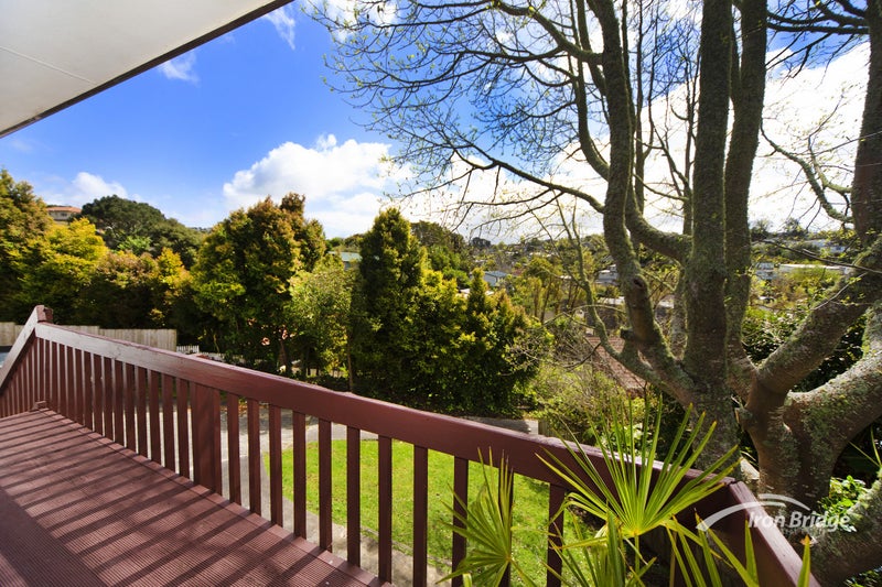 1/54 Stapleford Crescent, Browns Bay, Auckland - Carousel 9
