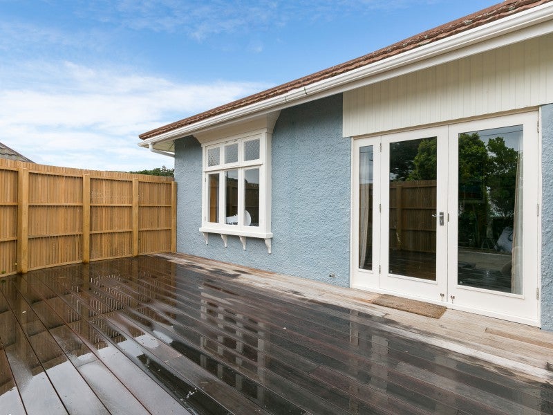 426 Broadway, Miramar, Wellington - Carousel 2