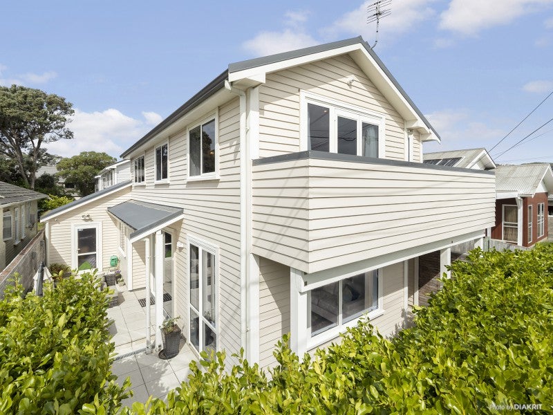 26 Ellesmere Avenue, Miramar, Wellington - Carousel 1