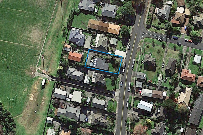 21 Captain Scott Road, Glen Eden, Auckland - Carousel 19