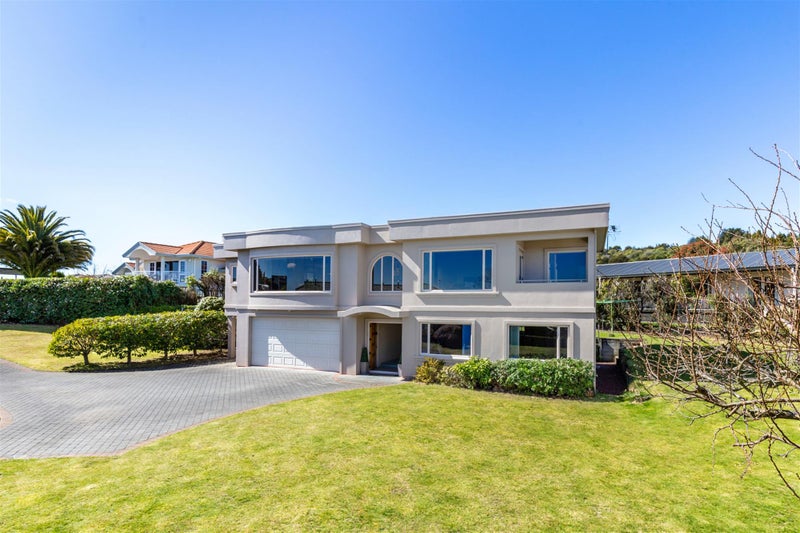 7 Fairview Terrace, Waipahihi, Taupo - Carousel 2
