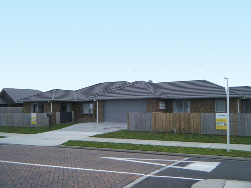 2 Foxbury Court, Rototuna North, Hamilton - Carousel 1