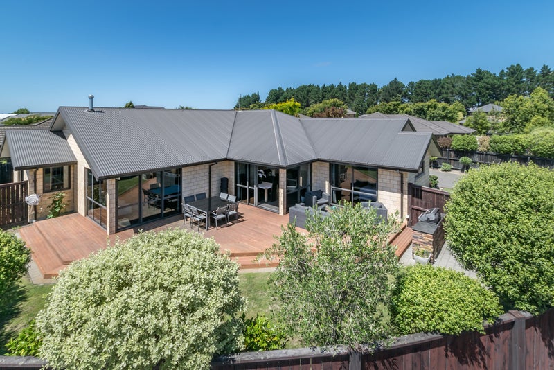 46 Pohutukawa Crescent, Parklands, Christchurch - Carousel 1