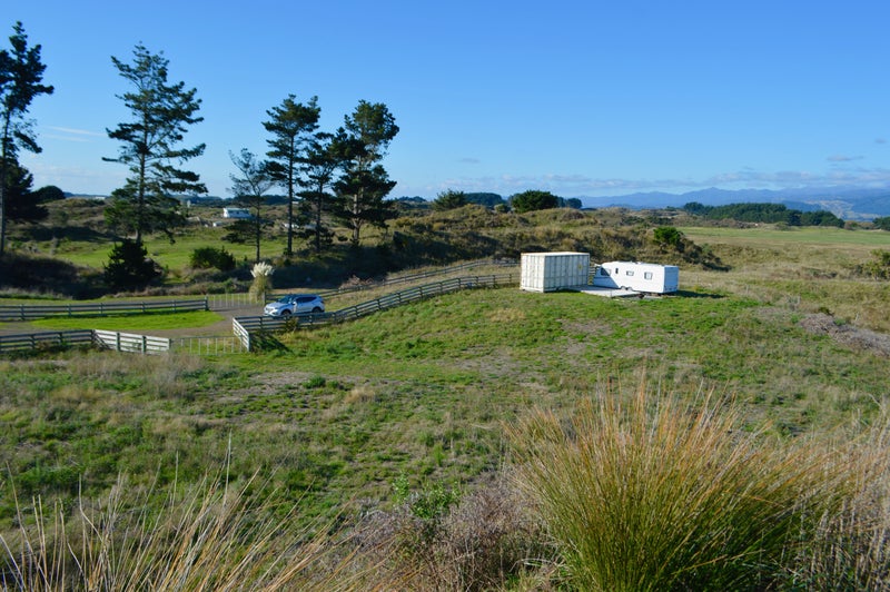 38 Uxbridge Terrace, Waikawa Beach, Manakau - Carousel 1