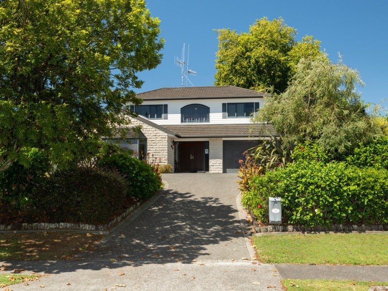 52 Castlewold Drive, Bethlehem, Tauranga - Carousel 1