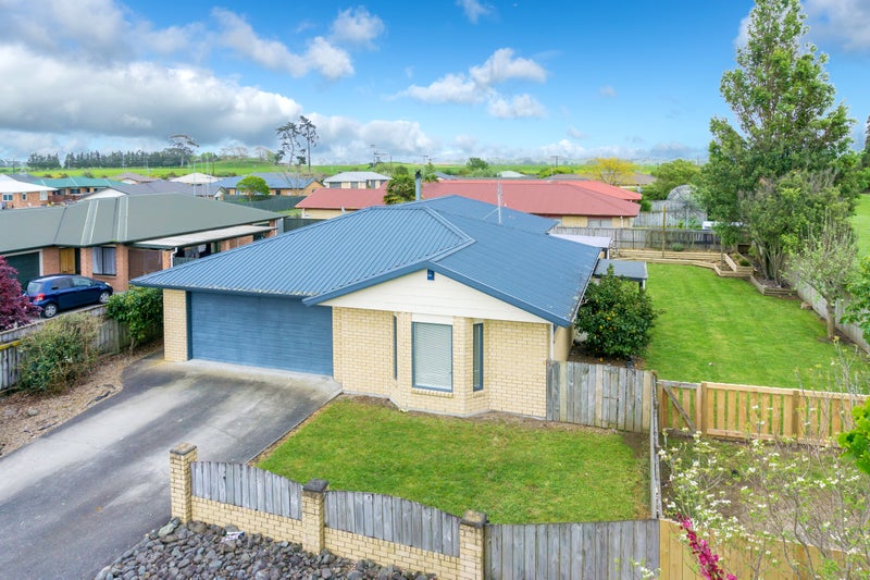 45 Catalina Drive, Melville, Hamilton - Carousel 1