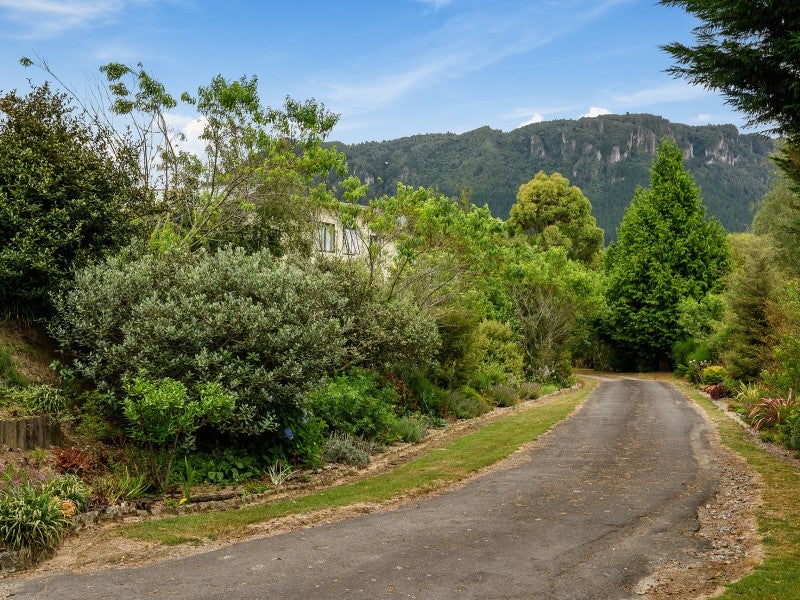 1629 State Highway 30, Horohoro, Rotorua - Carousel 26