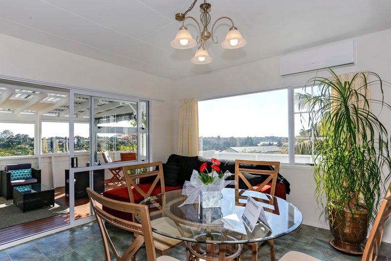 9 Te Arawa Place, Welcome Bay, Tauranga - Carousel 1