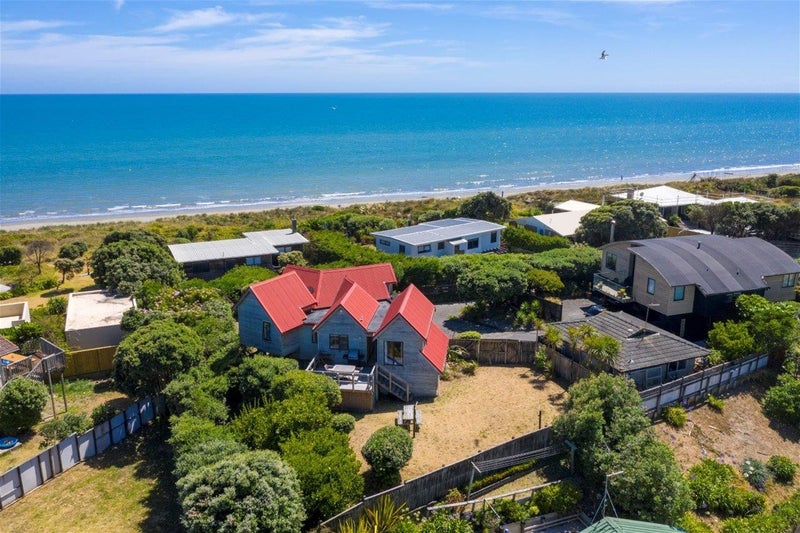 6 Stonewall Grove, Waikanae Beach, Waikanae - Carousel 1