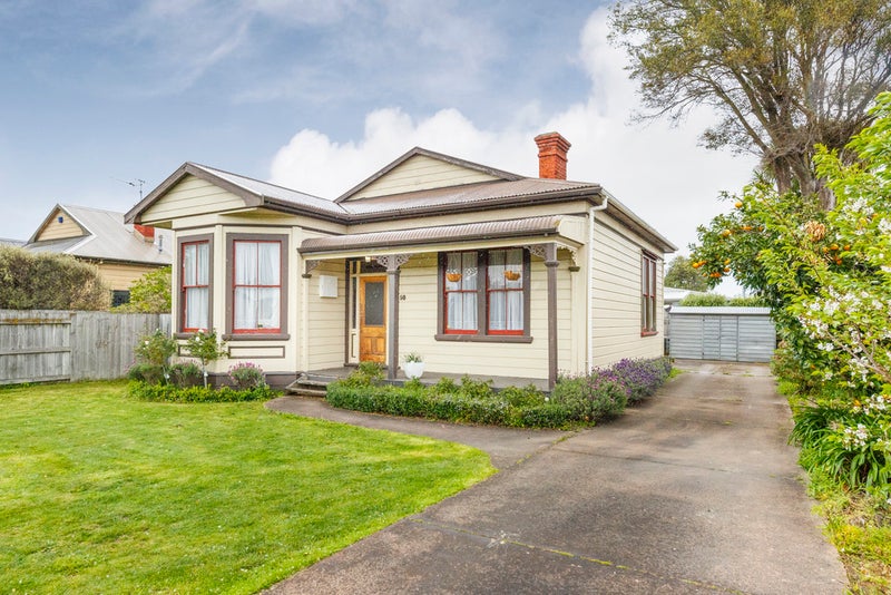 50 Brightwater Terrace, Terrace End, Palmerston North - Carousel 1