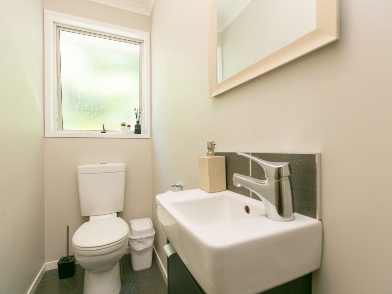 58 Seaview Road, Marfell, New Plymouth - Carousel 21