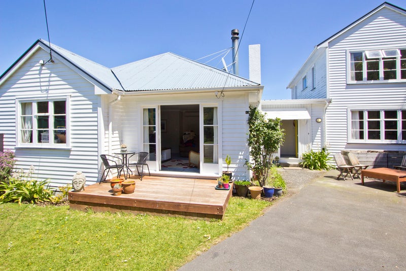 41 London Road, Korokoro, Lower Hutt - Carousel 1