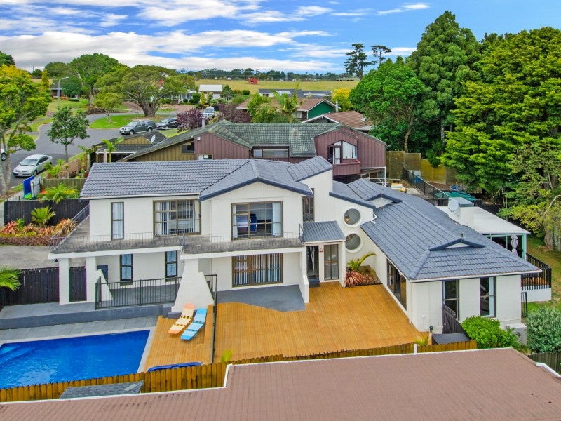 13 Elsted Place, Goodwood Heights, Auckland - Carousel 2