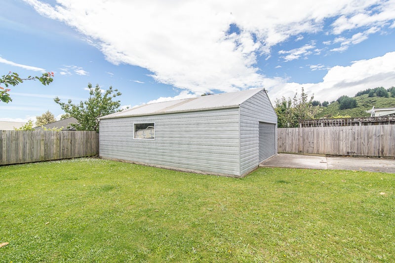 10 Kaitawa Crescent, Paraparaumu - Carousel 2