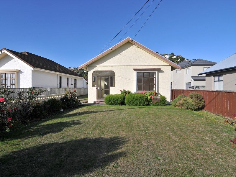 32 Argentine Avenue, Miramar, Wellington - Carousel 2