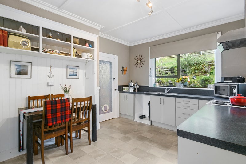 67 Forfar Street, Clyde Hill, Dunedin - Carousel 2