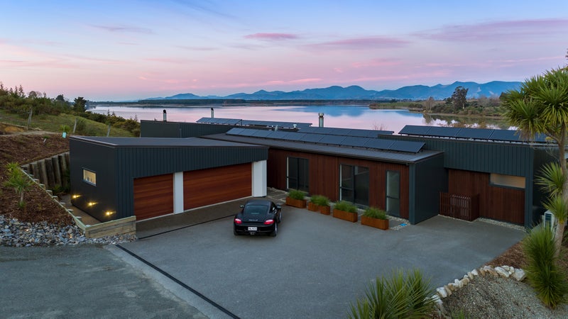 22 Bronte Road East, Bronte, Upper Moutere - Carousel 2