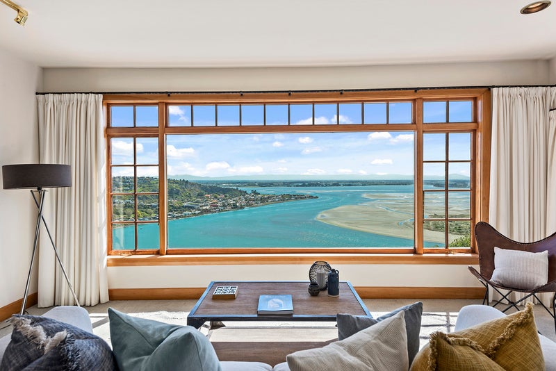 35 Kinsey Terrace, Clifton, Christchurch - Carousel 1