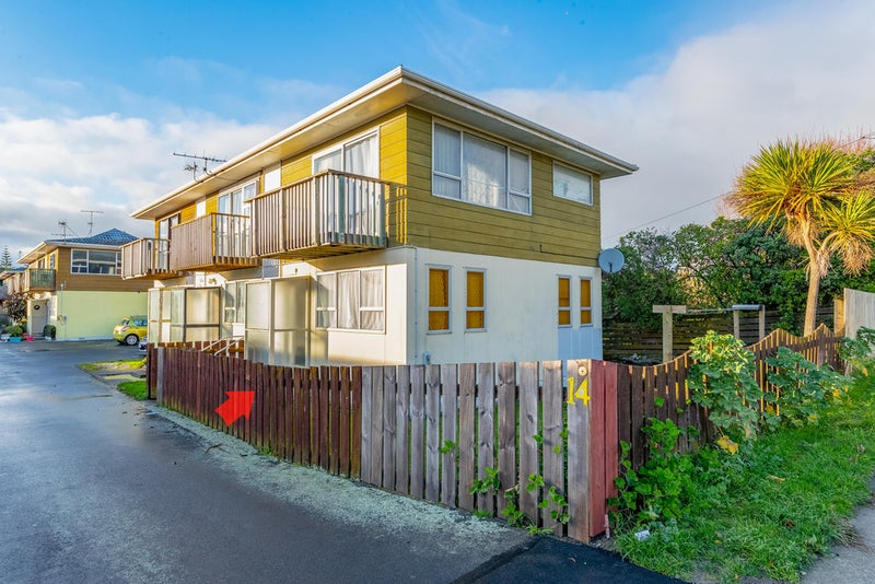 1/14 Ngatitoa Street, Takapuwahia, Porirua - Carousel 1