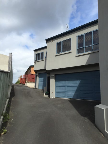 10C Mill Lane, Whitiora, Hamilton - Carousel 1