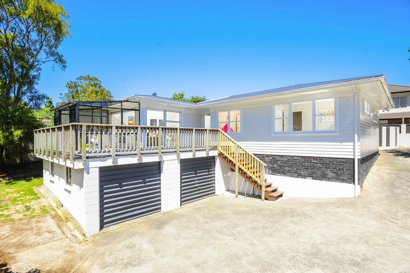 13 Orsova Place, Lynfield, Auckland - Carousel 1