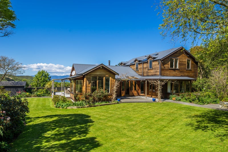 94 Burma Road, Khandallah, Wellington - Carousel 1