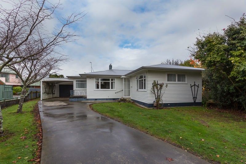 11 Eton Place, Terrace End, Palmerston North - Carousel 19