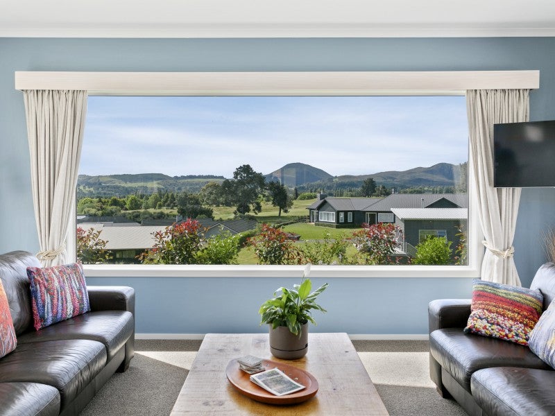 15 Kittyhawk Drive, Kinloch, Taupō - Carousel 2