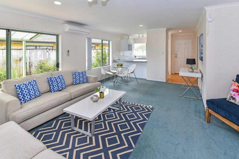 58 Stellata Court, Randwick Park, Auckland - Carousel 2