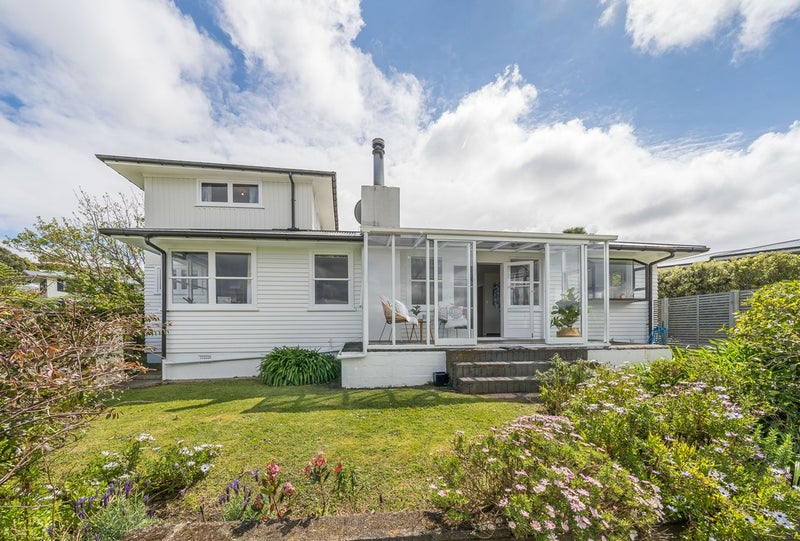 125 Normandale Road, Normandale, Lower Hutt - Carousel 2