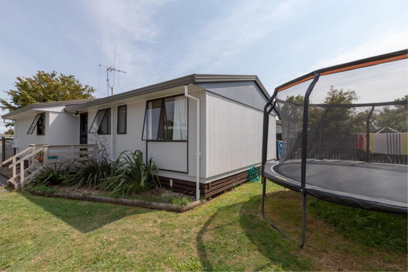 64 Garland Drive, St Andrews, Hamilton - Carousel 8