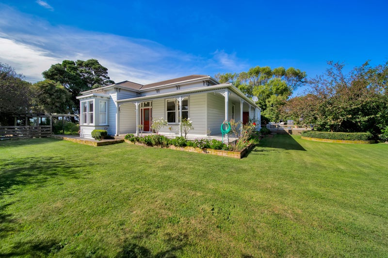 1507 South Road, Hawera - Carousel 1