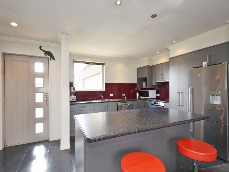 98 Mavora Court, Heidelberg, Invercargill - Carousel 2