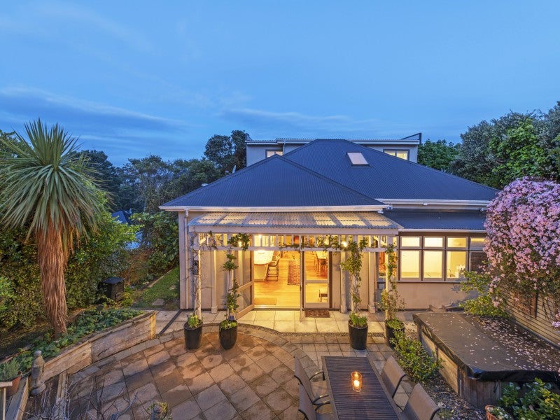 1 Heaton Terrace, Brooklyn, Wellington - Carousel 1