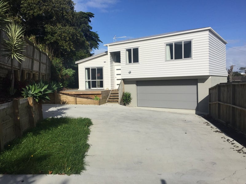 3/112 Nile Road, Milford, Auckland - Carousel 1