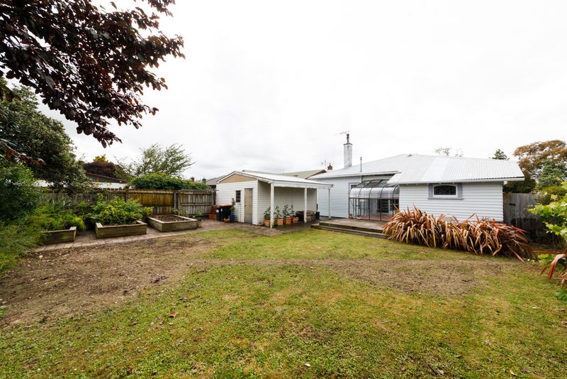24 Miro Street, Takaro, Palmerston North - Carousel 20
