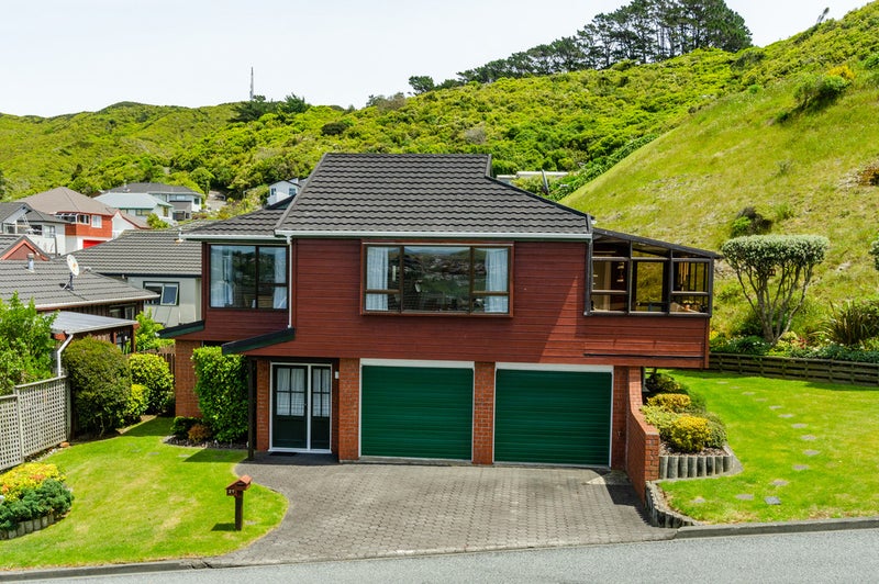 27 Mclintock Street, Johnsonville, Wellington - Carousel 2