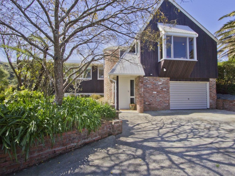 1 Catherine Grove, Tirohanga, Lower Hutt - Carousel 1