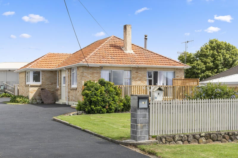 5 Somerset Grove, Parkvale, Tauranga - Carousel 1