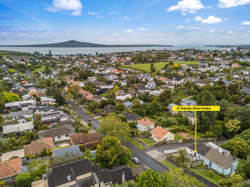 27 Rukutai Street, Orakei, Auckland - Carousel 2