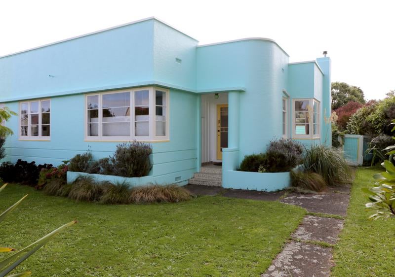8 Nathan Place, West End, Palmerston North - Carousel 1