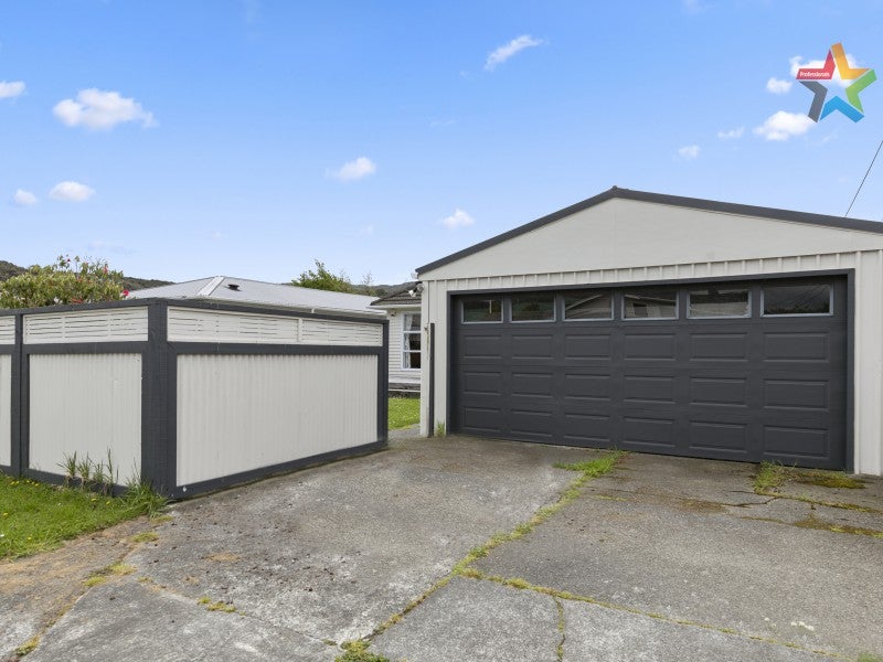10 Hunt Street, Wainuiomata, Lower Hutt - Carousel 16