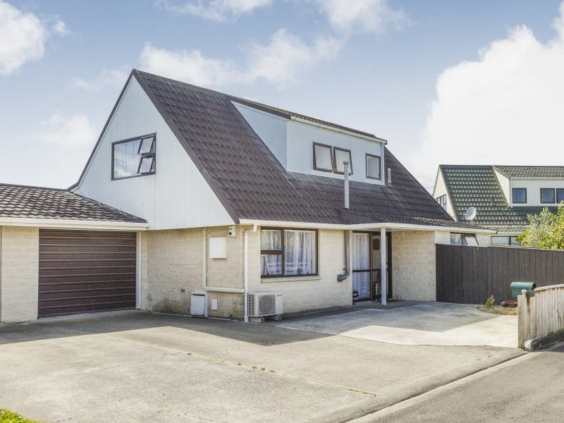 8 Charisma Court, Kelvin Grove, Palmerston North - Carousel 1