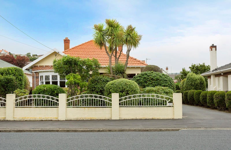 17A Coughtrey Street, Saint Clair, Dunedin - Carousel 1