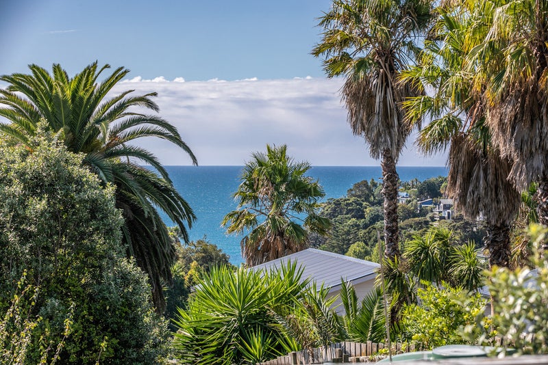 10 Bay Road, Ostend, Waiheke Island - Carousel 1